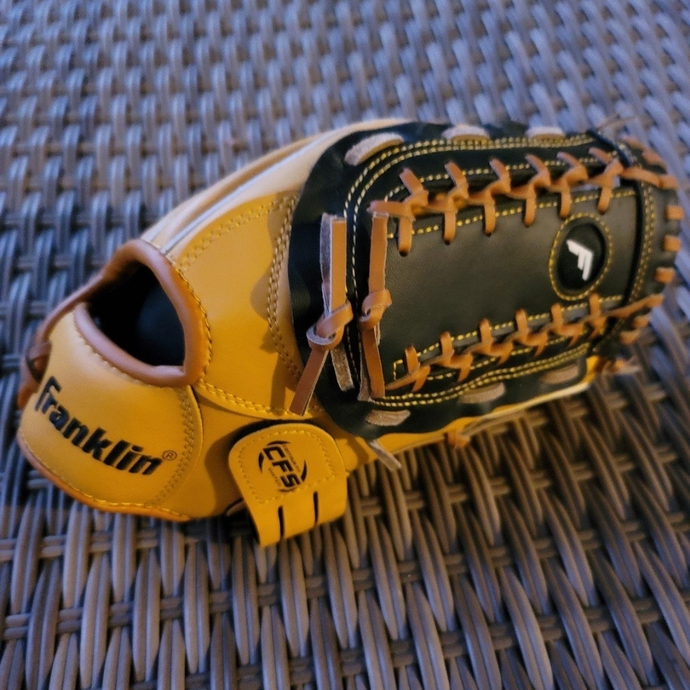 Franklin Yellow and Black Baseball Glove